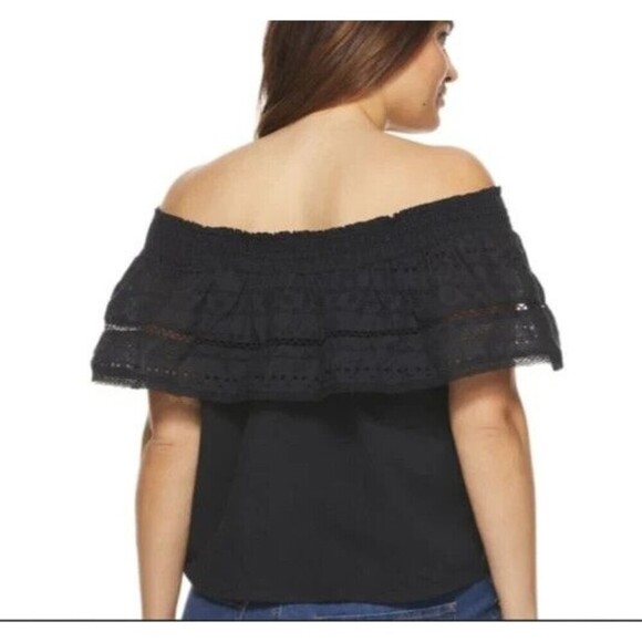 Sofia Vergara Black Eyelet Ruffled Off The Shoulder Top Plus 3X - Picture 2 of 8
